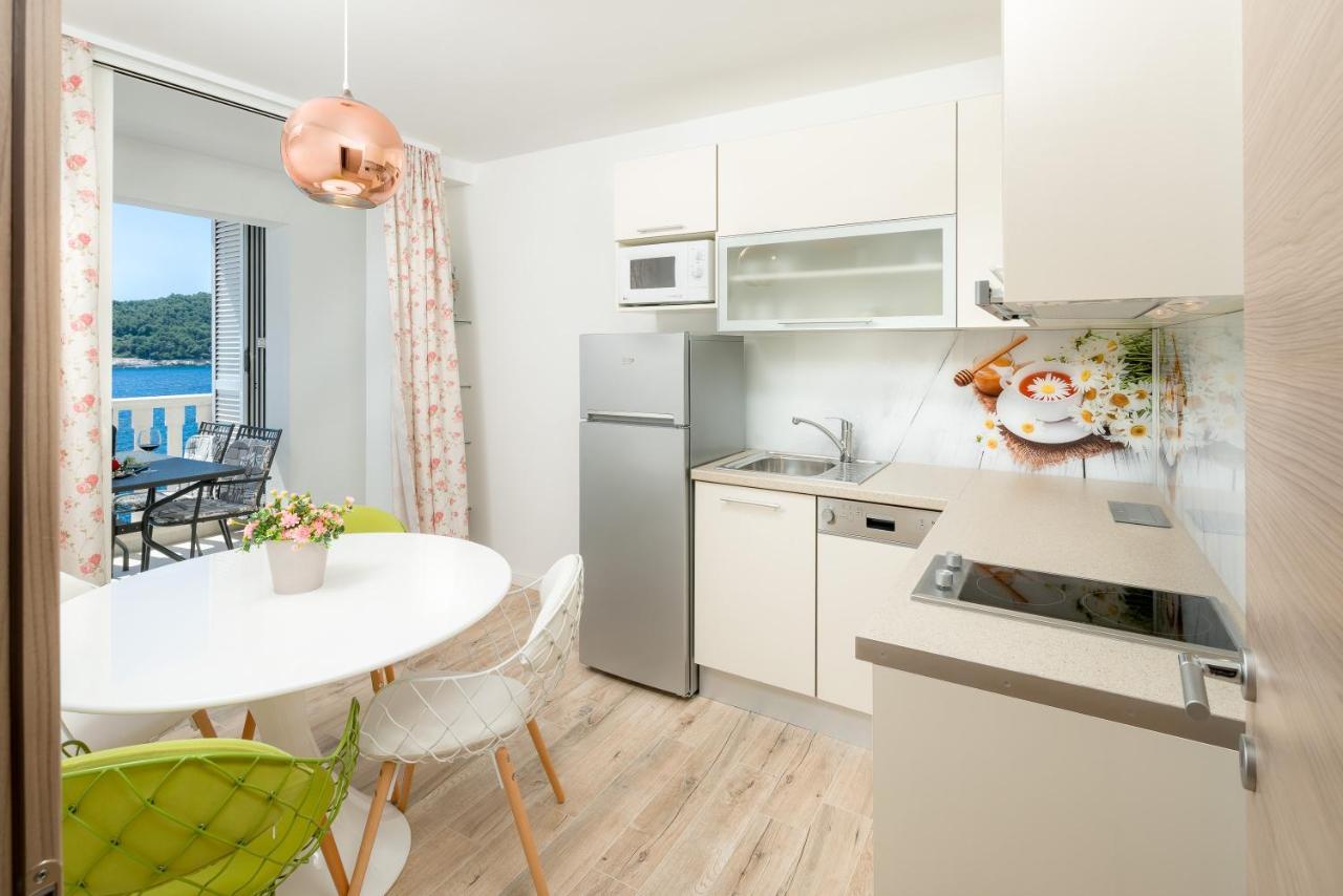 Luxury Bellavista Amazing Sea Holidays With Private Beach & Parking 밀나 외부 사진
