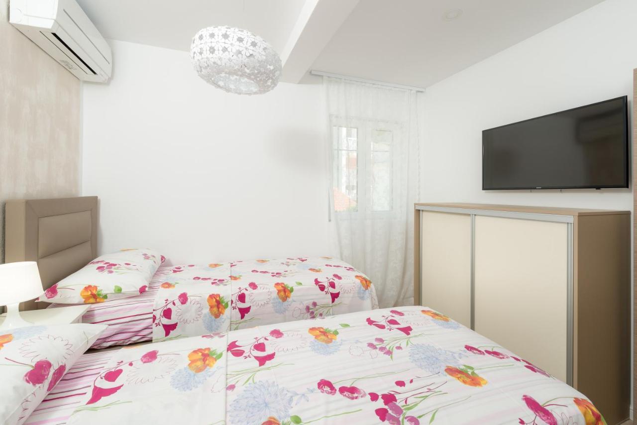 Luxury Bellavista Amazing Sea Holidays With Private Beach & Parking 밀나 외부 사진