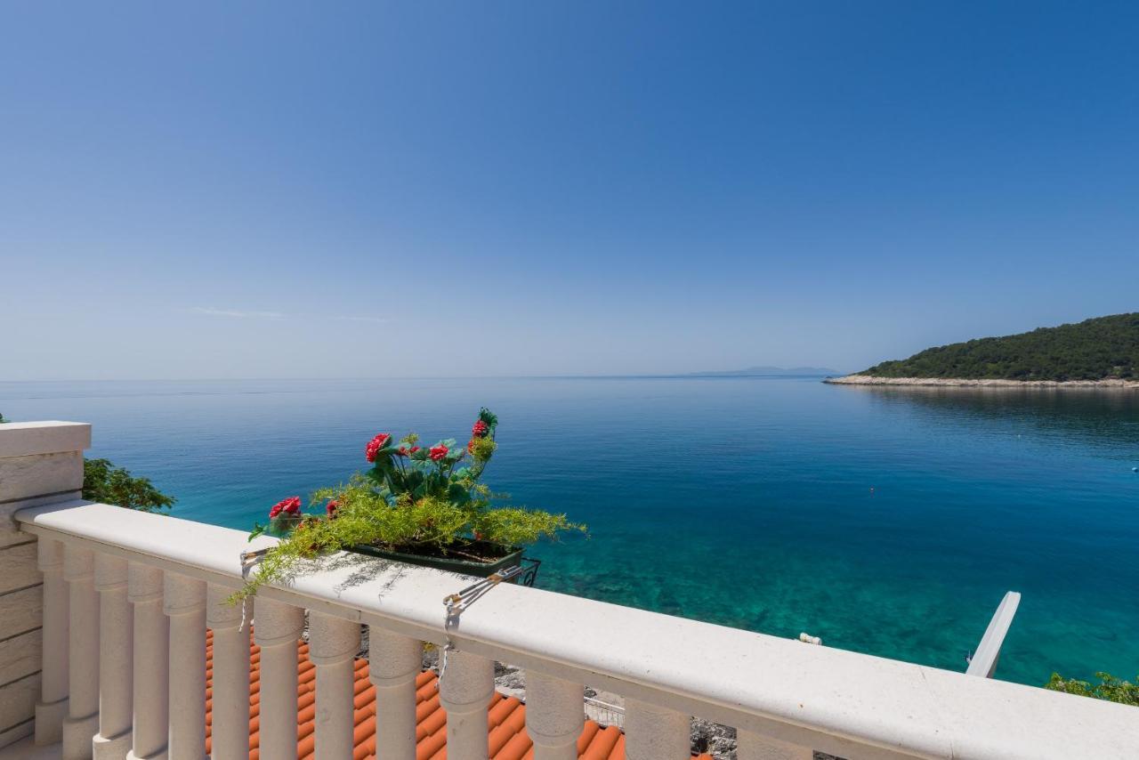 Luxury Bellavista Amazing Sea Holidays With Private Beach & Parking 밀나 외부 사진